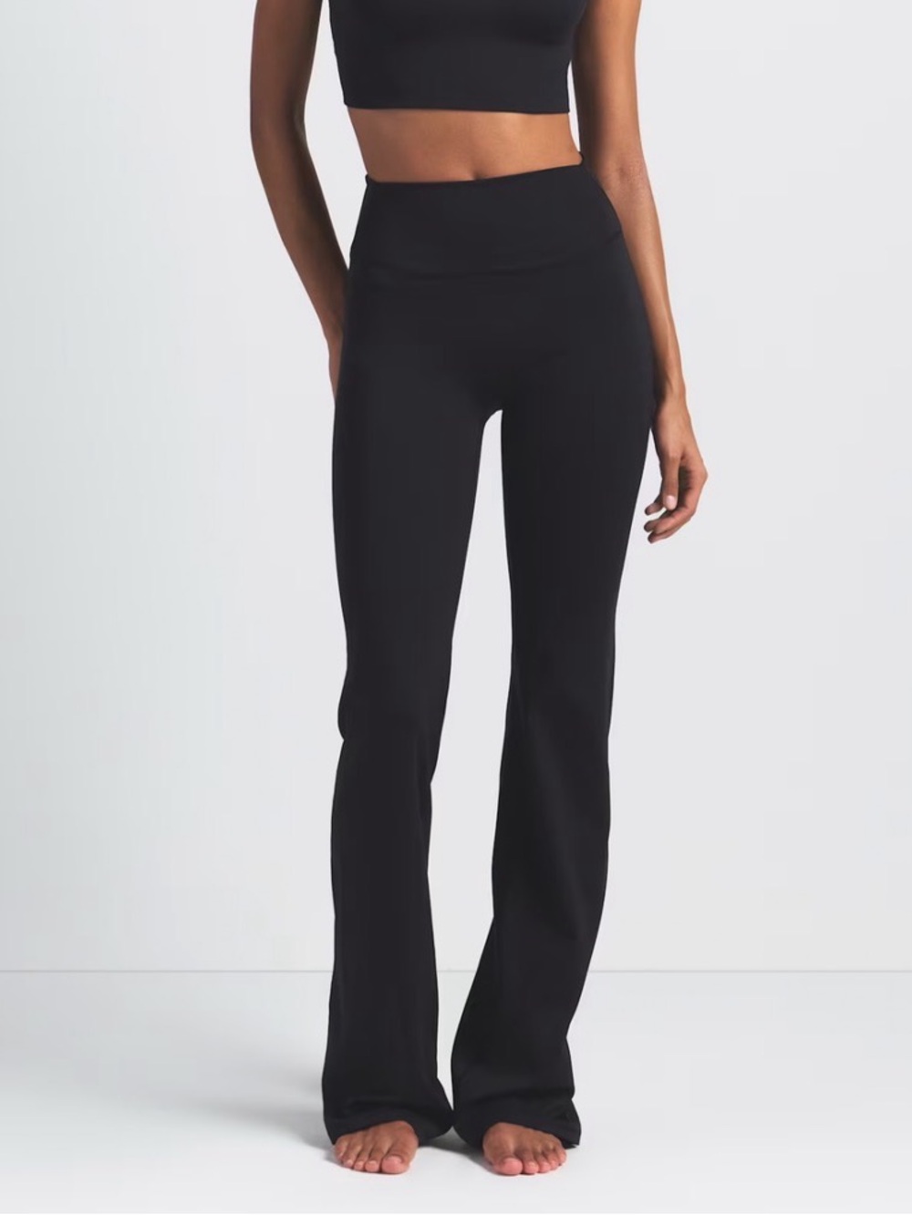 NWT NikeSkims Matte Slim Flare Leggings
